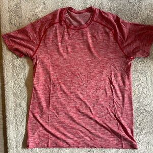 Lululemon metal vent tech men’s red tee shirt size large